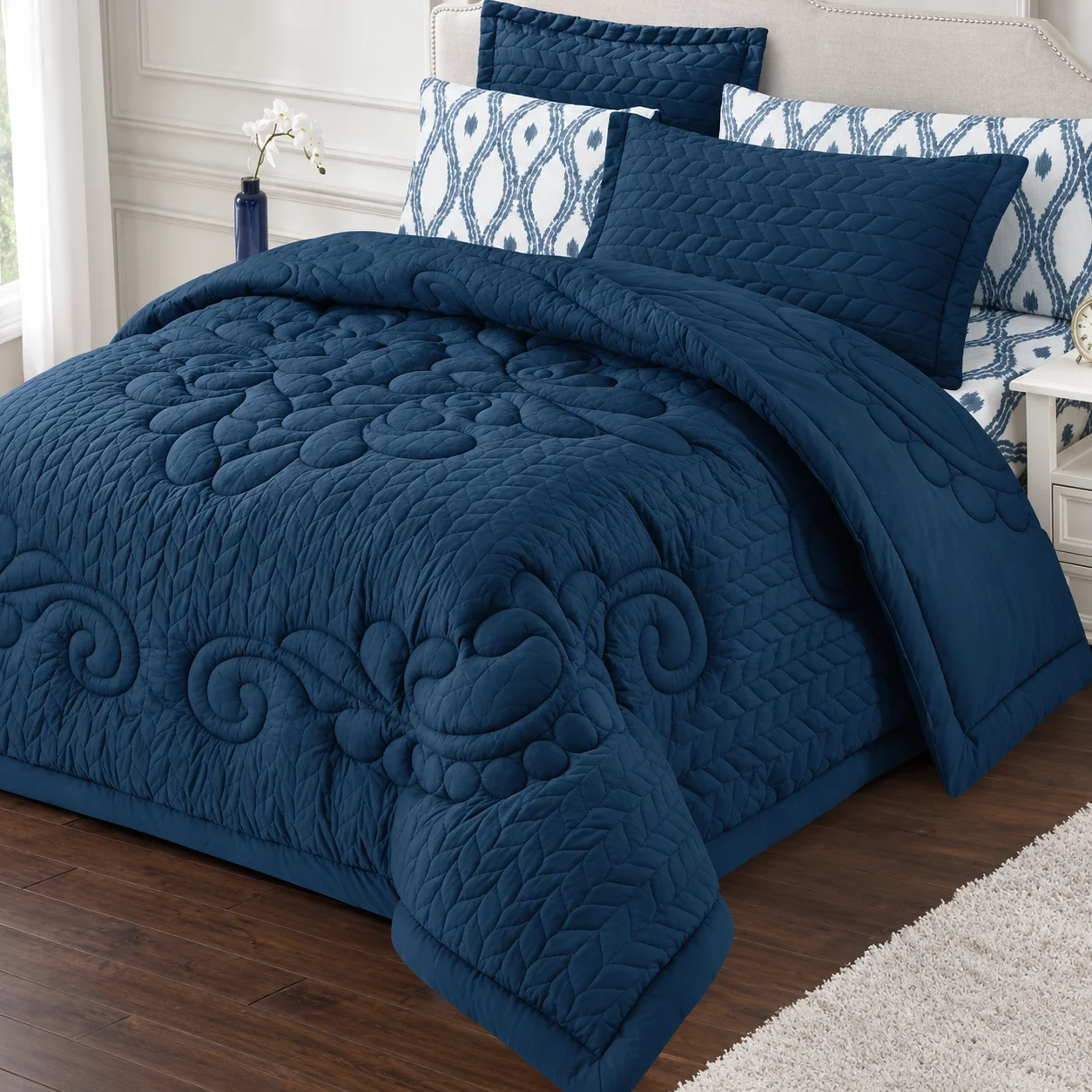 Connie comforter set